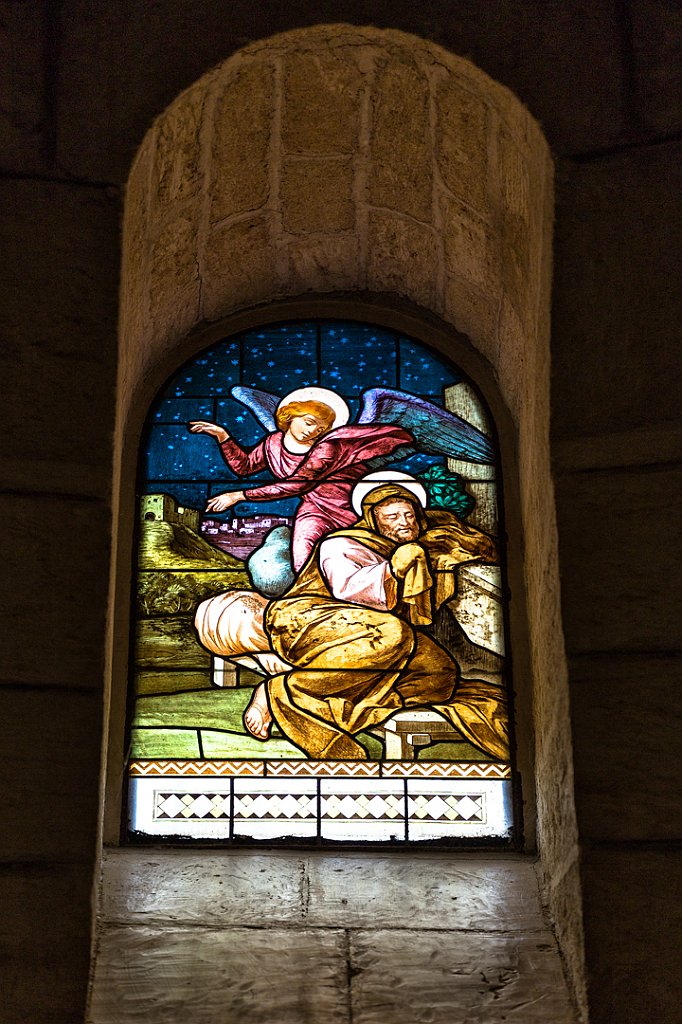 16 -  CHIESA S. GIUSEPPE - VETRATA APPARIZIONE A GIUSEPPE.jpg